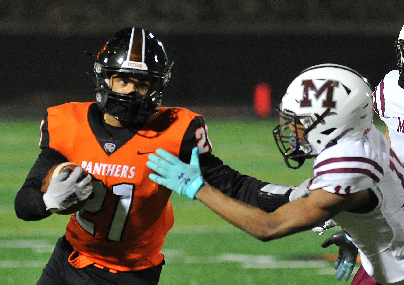 040221-qc-spt-moline-ut fball-119